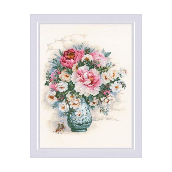 Riolis Embroidery kit Peonies and Wild Roses