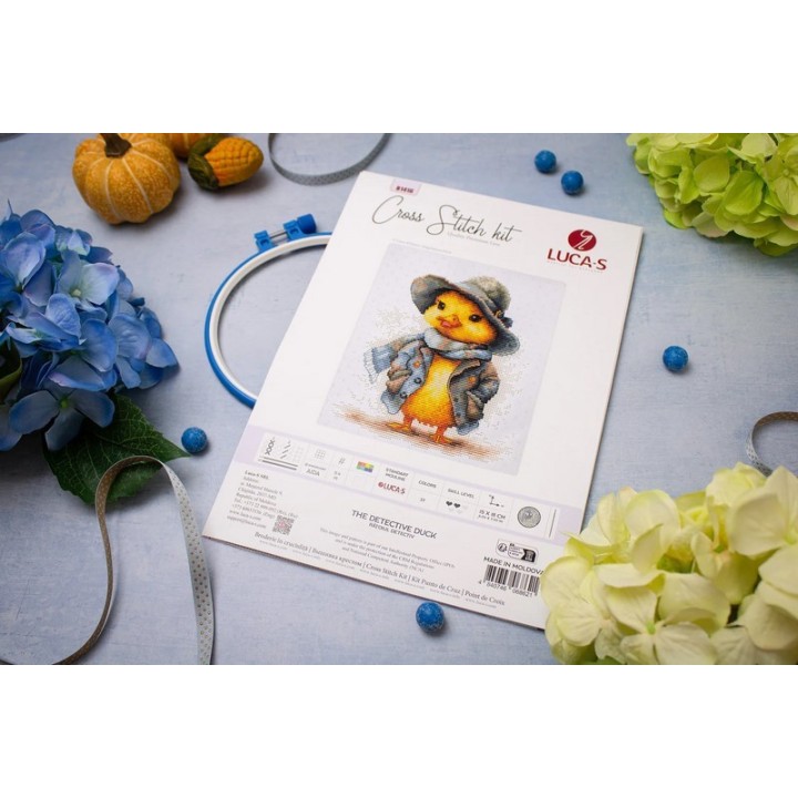 Luca-S Embroidery kit The Detective Duck