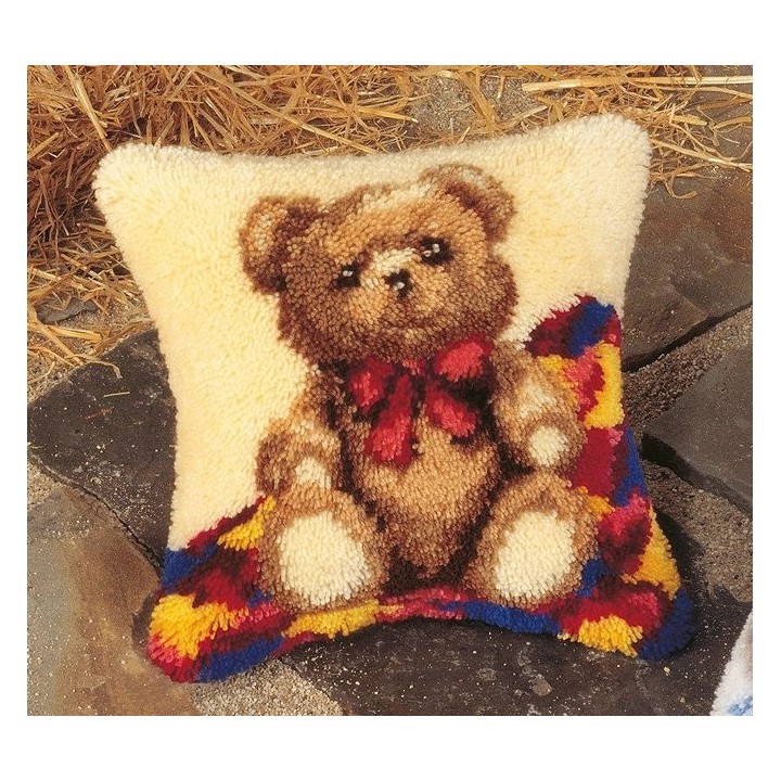 Latch hook cushion kit Bear cub 14124