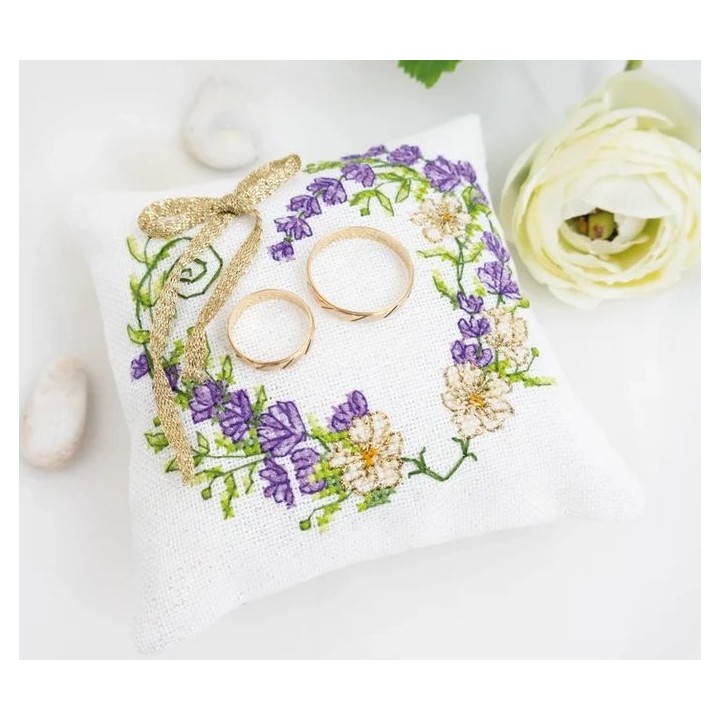 Embroidery kit The Royal Heart