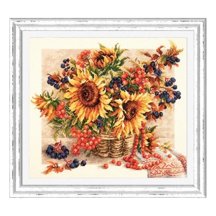 Embroidery kit Rowanberries Garland 