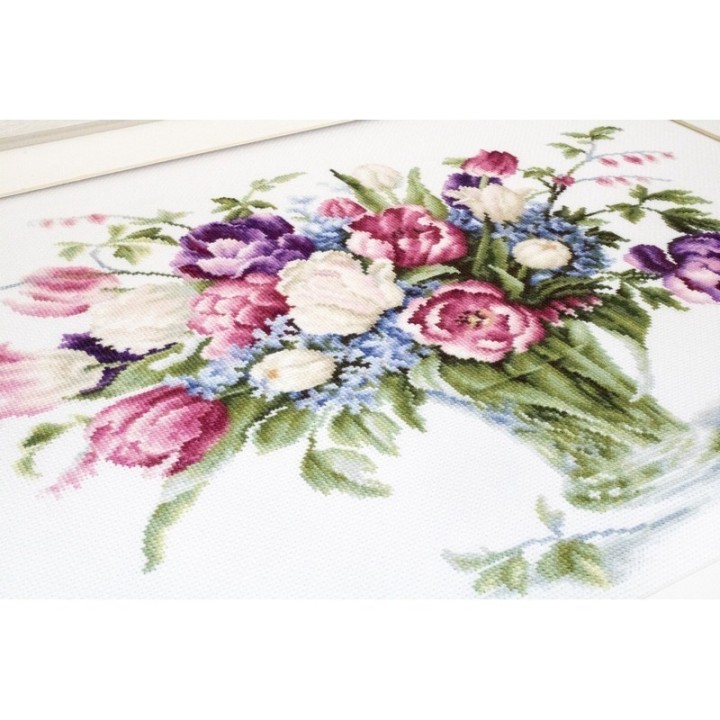 Luca-S Embroidery kit Tulips